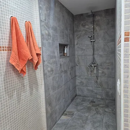 Casa En Lagos With Free Wifi & Netflix דירה *